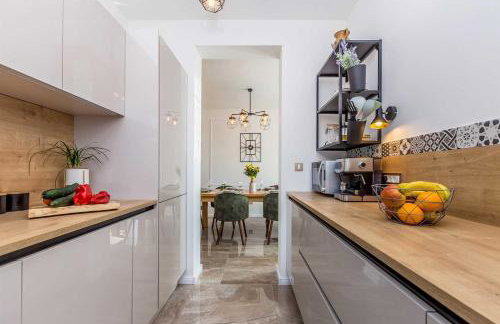 Luxury apartment Viktorija with private pool - Photo 16