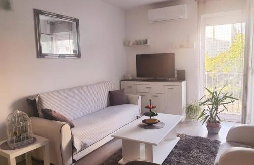 Prekrasan apartman “Marko” sa dvije sobe - Foto 3