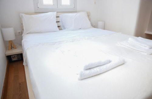 Mykonos down town - Photo 35