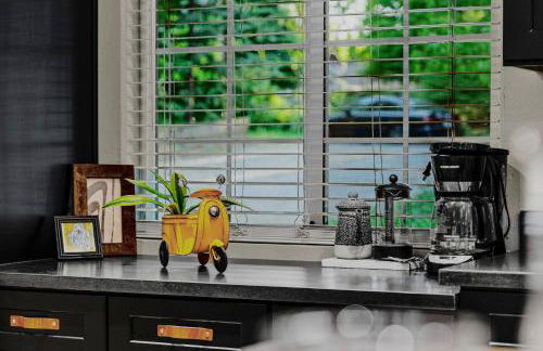 Spacious Cozy and Renovated Mountain Retreat - Foto 15