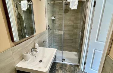 Luxury house with pool and hot tub - sleeps 16 - Foto 11