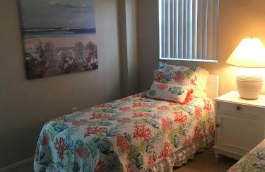 Beach Front San Marco 2 bedroom condo Venice Florida - Photo 12