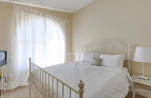 Pool and Spa! Goodyear Home, 1 Mi to Golfing - Foto 21