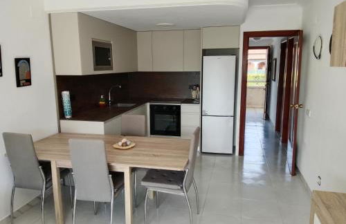 Cozzy flat in a quiet and nice area / Acogedor apartamento en zona tranquila y agradable - Foto 2