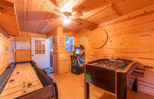 Cabin #6 Bobcat Bunkhouse - Pet Friendly - King Bed - Sleeps 4 - Photo 25