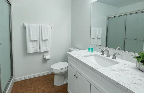 3Q/2B 15 min até a Disney, Piscina, Indian Wells - Foto 18