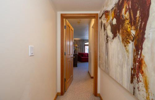 Ski in Ski out Main Street Balcony Hot Tub - Photo 21