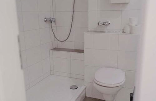 Apartment mit Küche, Arbeitsplatz und XXL Sofa - Foto 15