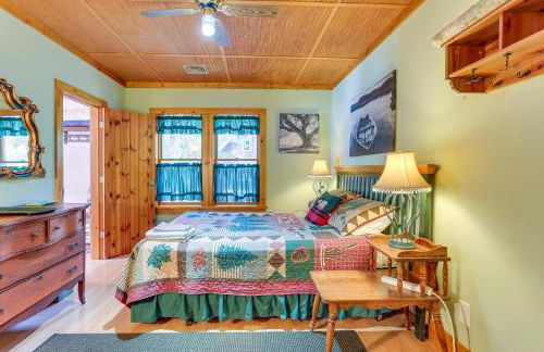 Huge Waterfront Home with Dock on Lake Wallenpaupack - Foto 19