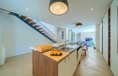 NEW Villa Pine Haven , Private Heated Pool Sleeps 8, Tranquil Retreat - Foto 8