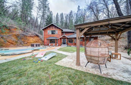 Luxury Cabin at Lakehead - Photo 22