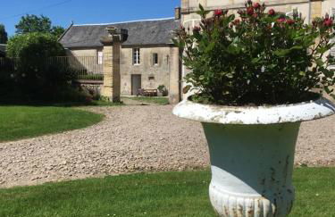 Les Escuries, dépendances du Château - Foto 13