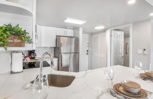 Waikiki City View at the Ilikai, Close to Beach - Foto 54