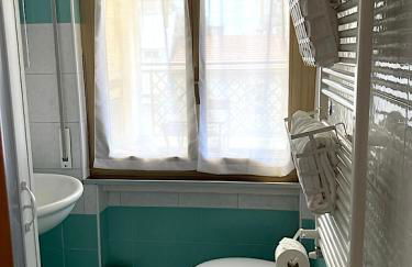 Monolocale con ampio terrazzo - Foto 33