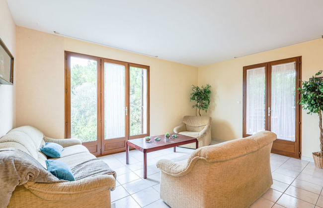 5 bedroom House in Salles-d'Aude with garden and terrace - Photo 6