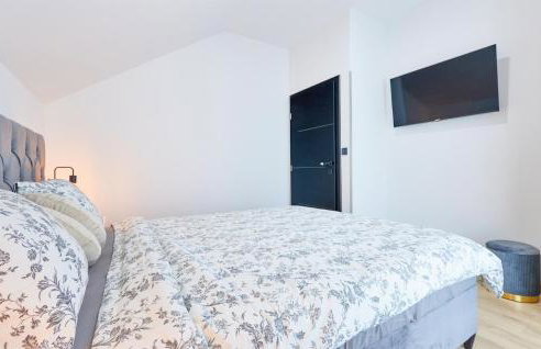 6 Bedroom Stunning Home In Podgrade - Foto 35