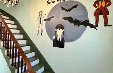 It’s Showtime-Book Lally’s House! Steps to Common! - Foto 23