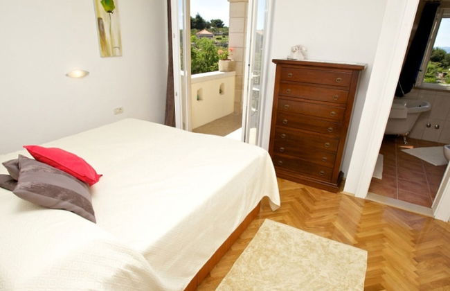 Adorable Villa With Swimming Pool and sea View - Foto 2