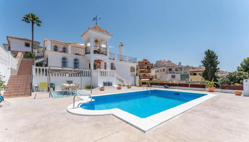 VB Villa Coto 7BR w Pool & Views - Photo 3