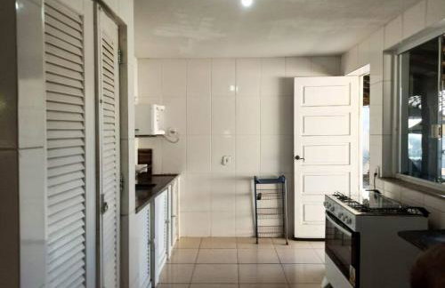 Casa 4 quartos, 2 suítes, piscina e acessibilidade - Frente para a lagoa - Foto 33