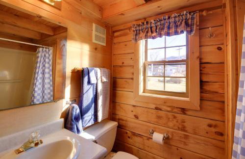 Pet-Friendly Damascus Cabin with Deck and Mtn Views! - Foto 15