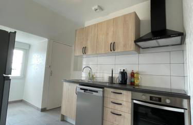 Appartement rénové tout équipé, centre ville, proche de la gare et commerce - Foto 16