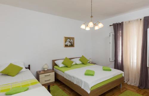 Apartment Ani - Two Bedroom Apartment with Terrace and Garden View - Foto 12