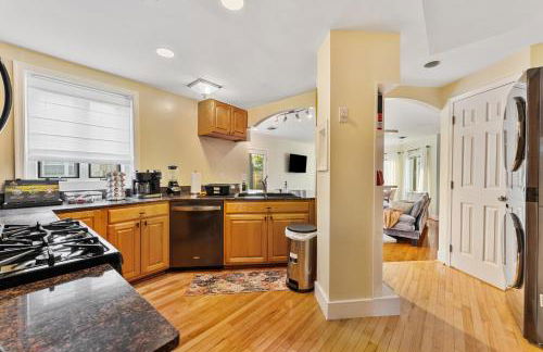 Patio Paradise Stylish 3BR Home with Gaming Room - Photo 7