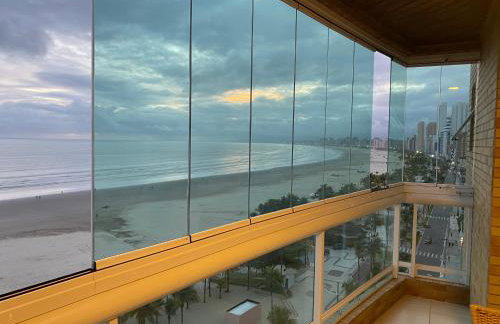 Apto Varanda Gourmet Pé na Areia, Domingo saída até as 20horas - Foto 9