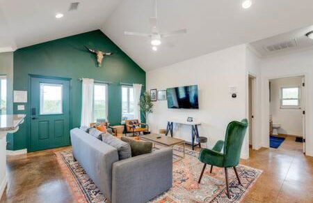 The Outlook - Spa and deck views of Hill Country - Foto 41