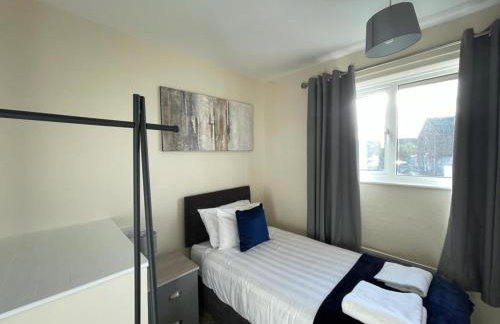 Stunning 3 bedrooms house with Garden and Free Parking - Foto 14