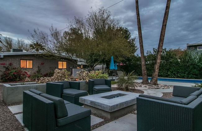 Mid-century Modern W/backyard Oasis, Putting Green - Foto 41