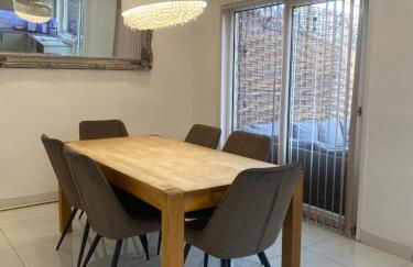 3 Bedroom House - Photo 6