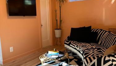 Modern, Remodeled Echo Park House-Walk to Sunset Blvd, Dodgers Stadium, Shops, Bars, Restaurants, Lake, Concerts - Photo 4