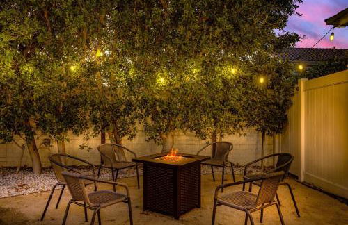 Valley Oasis Pool Hot Tub Near Universal - Foto 11