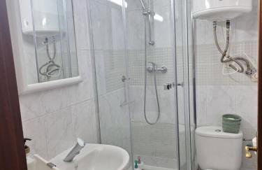Centrico piso a 5 min de la playa, ac, wifi y parking incluido - Photo 3