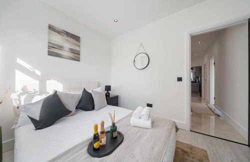 Award winning 2026 Stunning Modern 2 Bedroom Apartment in Mill Hill next to Train Station! - Foto 13