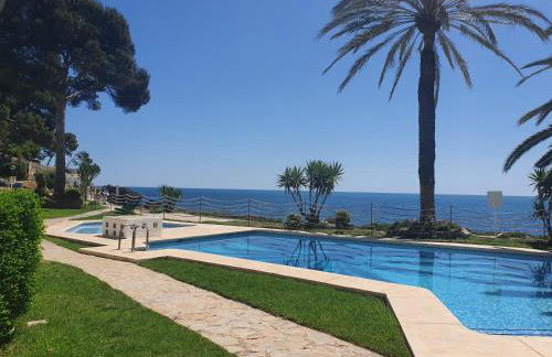 SOLETE - Apartamento con vistas, acceso directo al mar, piscina y parking by Redi - Photo 4