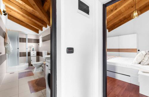 The Village - Foto 29