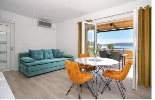 Elegant Holiday House 3D by the Sea with pool and included breakfast - Photo 26