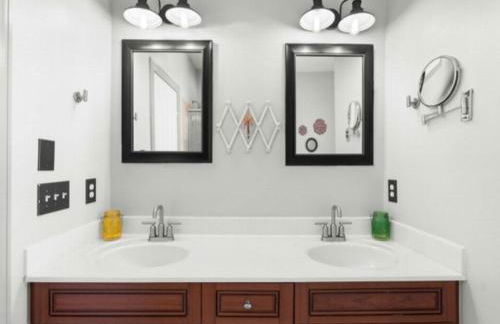 After Dune Delight - Relax and unwind in this fun and spacious 3 story home, Light, Bright, and close to everything! townhouse - Photo 24