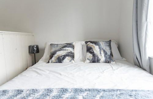 Cosy Inn near Luton Station, Mall and Luton Airport 10 Min - Foto 24