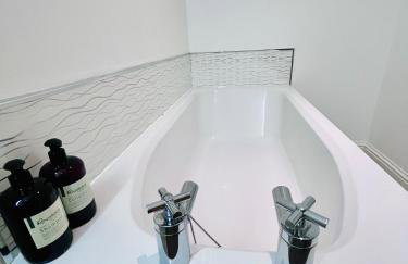 Unique Modern Studio Apartment - Foto 15