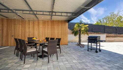 VILLA GEORGE z ogrevanim bazenom in vrtno kuhinjo - Foto 3