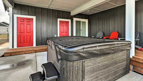 Ocean Shores Getaway with Fireplace and Hot Tub! - Foto 3