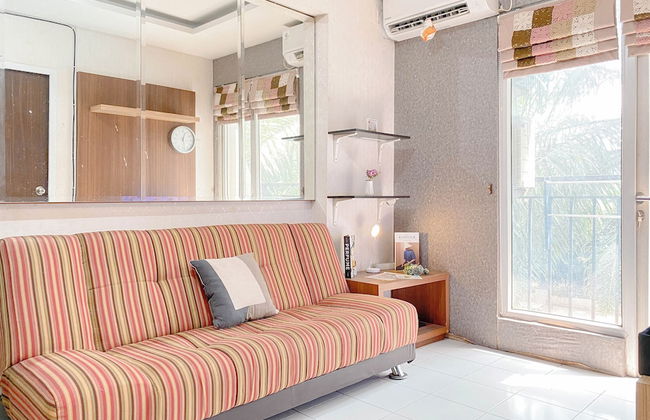 Comfort Living 2BR at Mutiara Bekasi Apartment - Foto 9