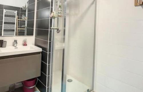 Appartement Rooftop 360 - JACUZZI - Parking - Clim - wifi - Foto 6