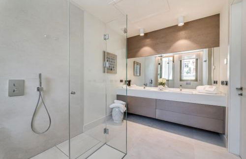 Villa LA 5 bedroom Villa in Sierra Blanca, Marbella - Foto 24