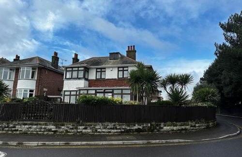 Your Lake side Retreat Sleeps 10-12 Nr Park & Sea - Photo 39