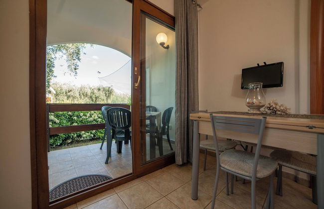 Holiday Apartment "orchidea" With Swimming Pool and Private Beach -2 - Foto 1